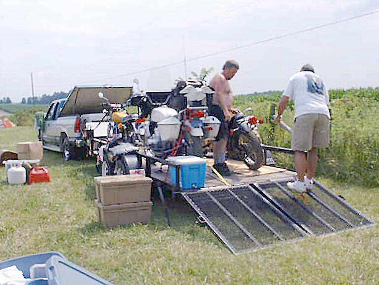 Loading up to go home.  If you run these last few pics in reverse, you will see what it looked like during the set-up.